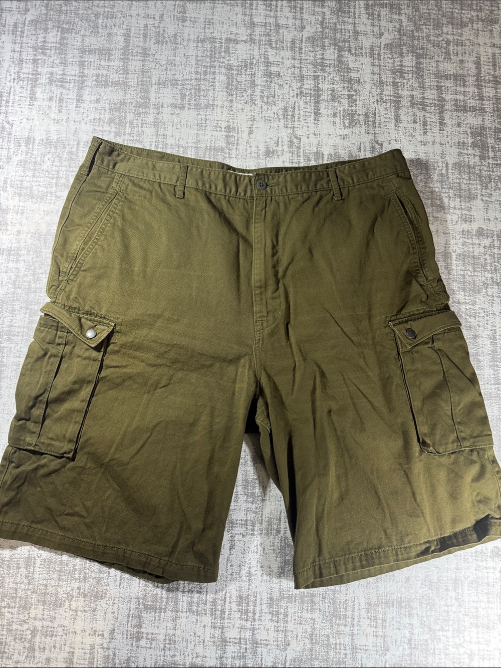 Levi's Men's Carrier Cargo Shorts sz 42 MENS White tab